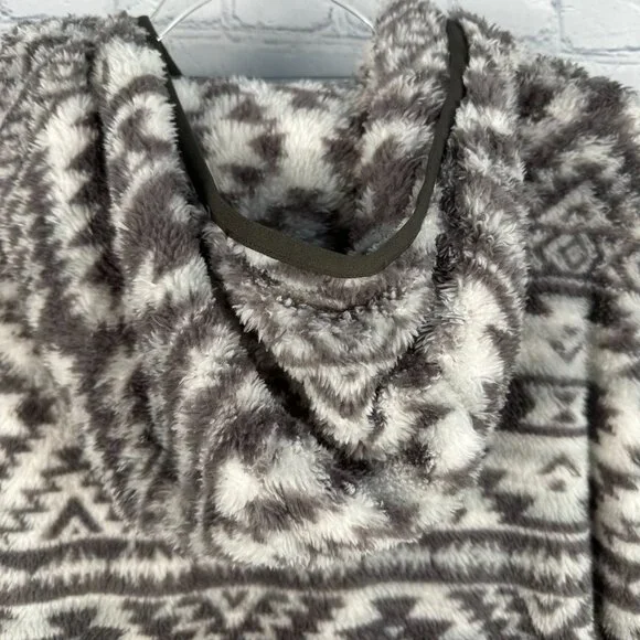Ariat™‎ Men's Polar Bear Fleece Hoodie Pullover, Size XL, Jetty Gray Geo Map